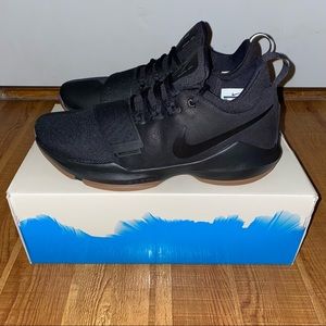 Nike PG 1 (BRAND NEW)